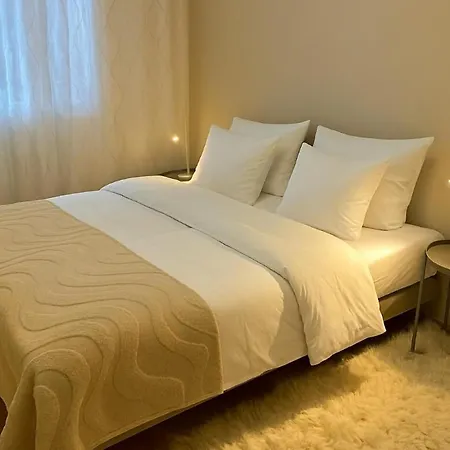 아파트 Cozy Family In Leppaevaara Sauna *