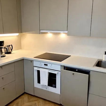 Cozy Family In Leppaevaara Sauna 아파트 *